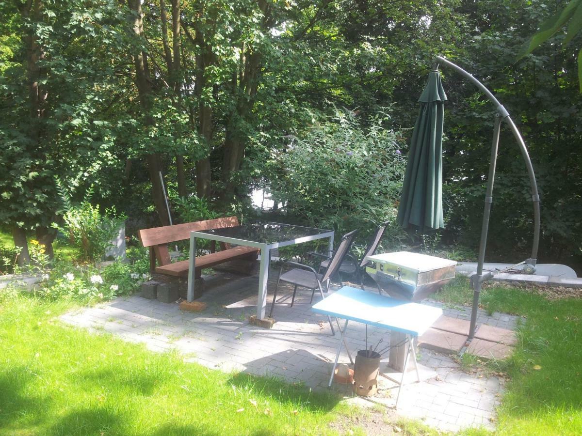 Fewo 2 Ferienwohnung Waren Mueritz - Haus Buchen Am Tiefwarensee - 2 Zi Bagian luar foto
